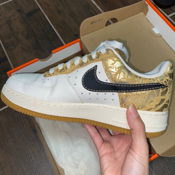 Shoes - Picture 2 of 2